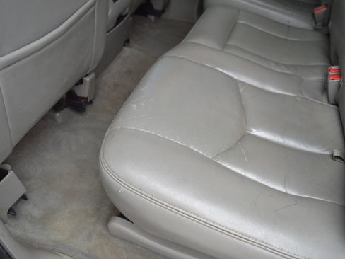 Used 2005 Chevrolet Avalanche Z71 w/ Sun And Sound Package image 14