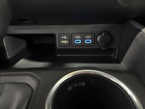 Used 2022 Toyota Highlander LE image 44