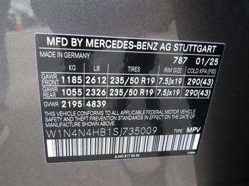 Used 2025 Mercedes-Benz GLA 250 4MATIC image 8