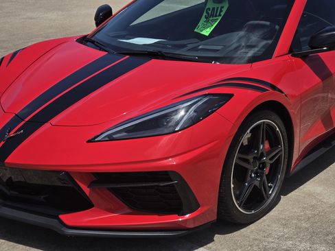 Used 2022 Chevrolet Corvette Stingray Premium Conv w/ Z51 Performance Package RWD image 10