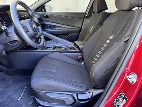 Certified 2025 Hyundai Elantra Sport image 7