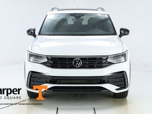 Used 2022 Volkswagen Tiguan SE R-Line AWD/4WD image 55