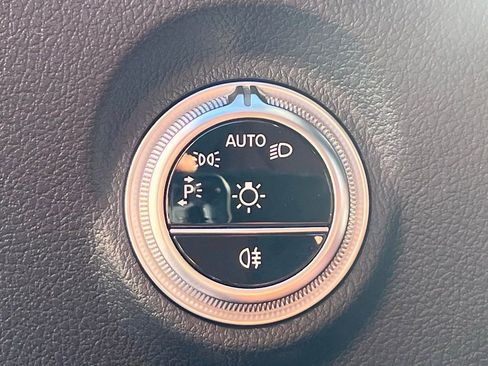 Certified 2023 Mercedes-Benz C 300 4MATIC Sedan image 34