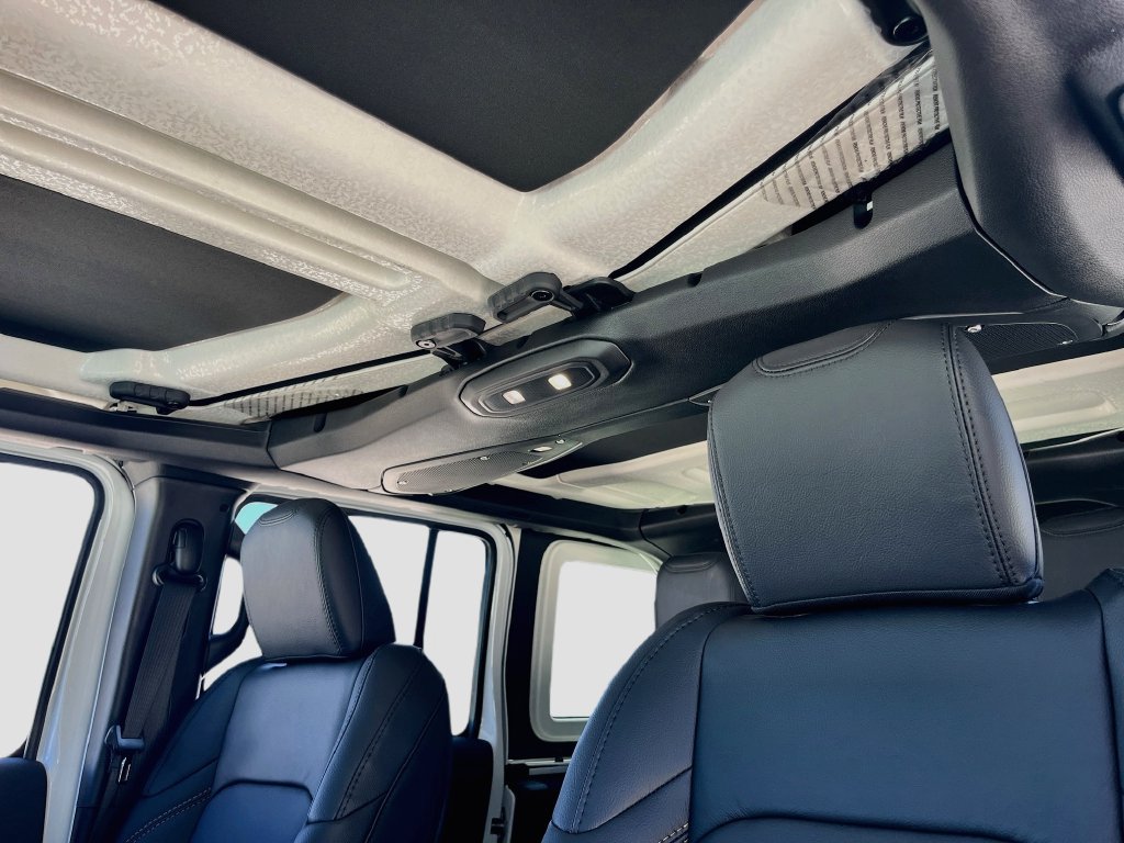 New 2027 Jeep Wrangler Unlimited Sahara AWD/4WD image 22