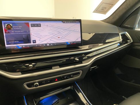 New 2026 BMW X7 M60i image 26