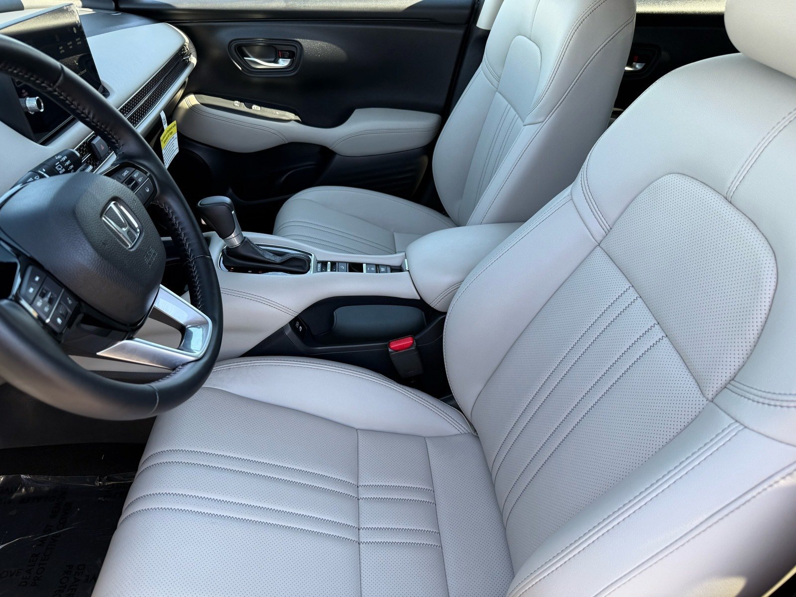 Used 2027 Honda HR-V EX-L image 14