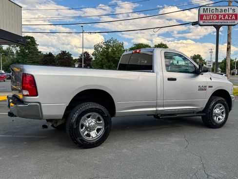 Used 2016 RAM 3500 Tradesman w/ Chrome Appearance Group AWD/4WD image 4