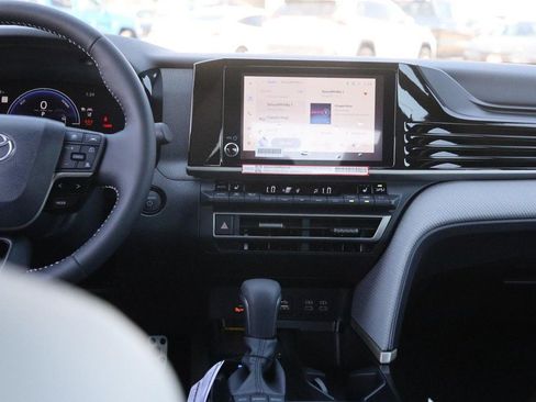 New 2026 Toyota Camry SE w/ Convenience Package FWD image 25