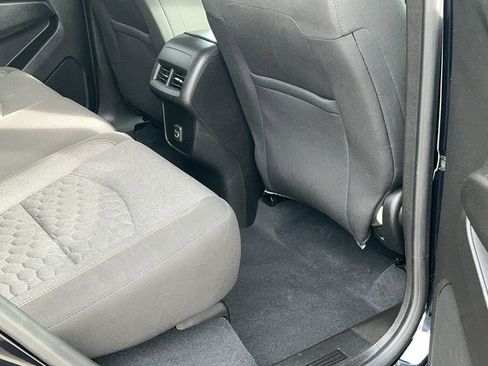 Used 2021 Chevrolet Equinox LT FWD image 17