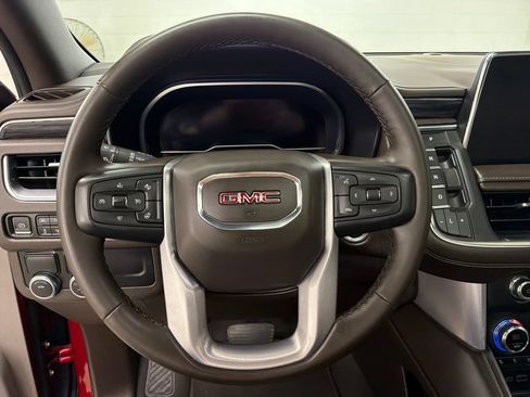 Used 2023 GMC Yukon SLT w/ SLT Premium Package RWD image 20