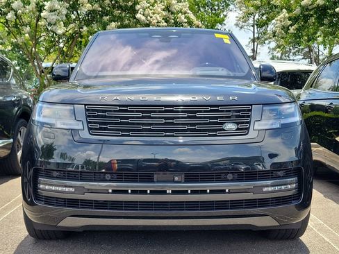 Used 2023 Land Rover Range Rover SE AWD/4WD image 3