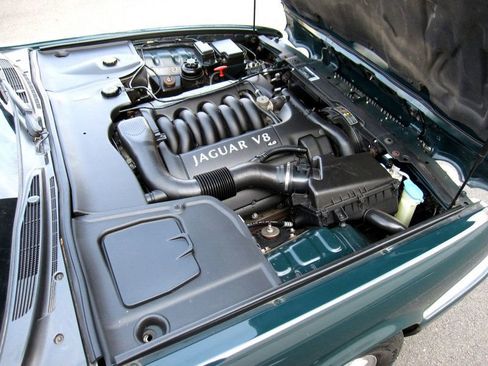 Used 2000 Jaguar XJ8 image 33