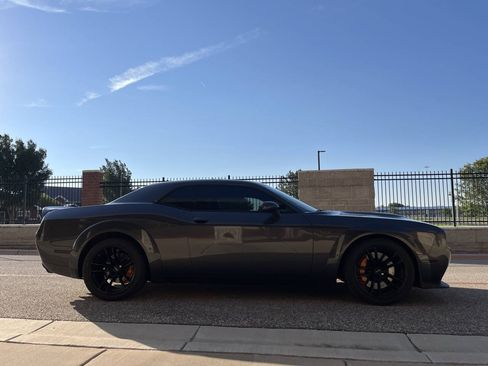 Used 2022 Dodge Challenger R/T Scat Pack RWD image 10