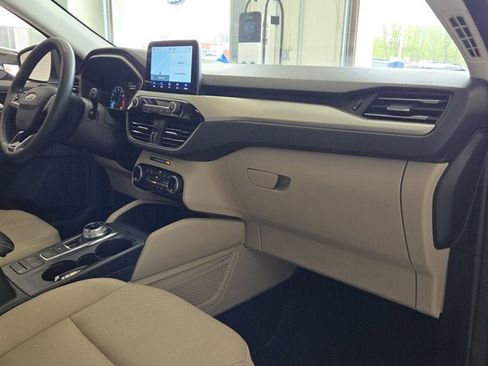 Used 2022 Ford Escape SEL image 5