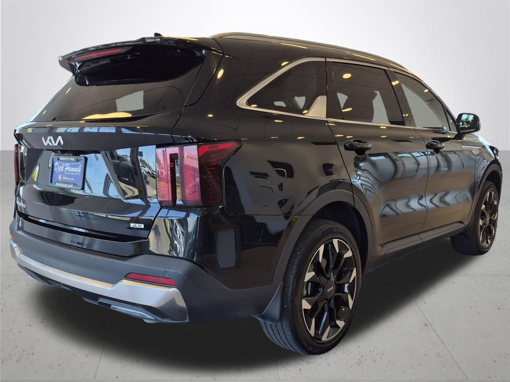 Used 2025 Kia Sorento EX AWD/4WD image 7