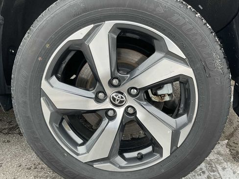 Used 2024 Toyota RAV4 SE w/ Weather & Moonroof Package image 12