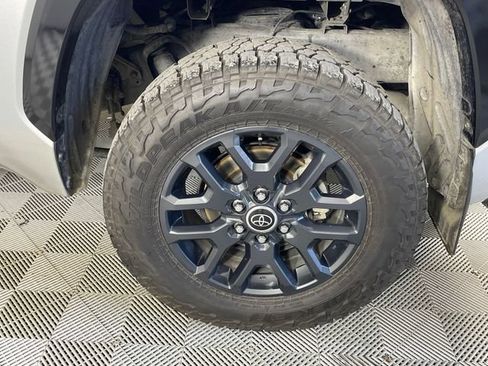 Used 2023 Toyota Tundra Platinum AWD/4WD image 18