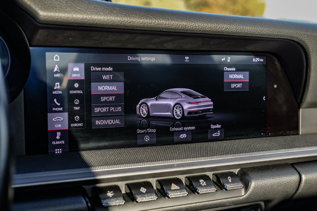 Used 2020 Porsche 911 Carrera 4S AWD/4WD image 23