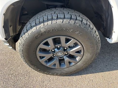 Used 2023 Toyota Tacoma SR5 w/ Technology Package AWD/4WD image 21