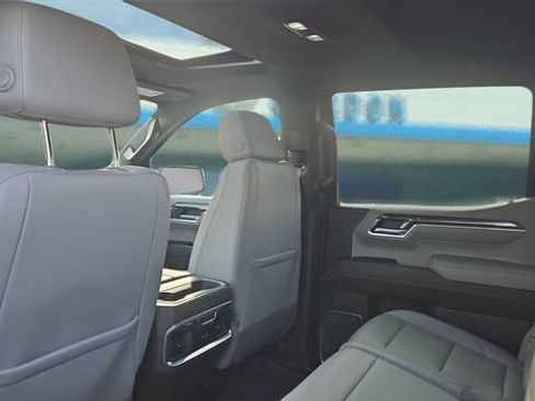 Used 2023 Chevrolet Silverado 1500 LTZ w/ LTZ Premium Package image 22