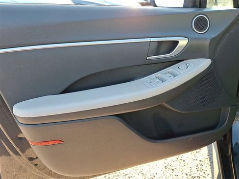 Used 2023 Hyundai Sonata SE w/ Cargo Package image 12