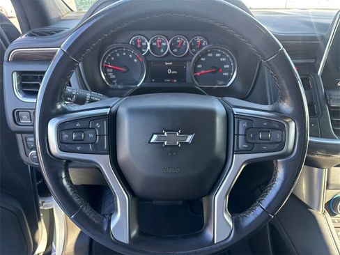 Used 2021 Chevrolet Suburban Z71 image 13