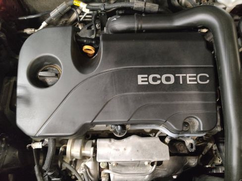 Used 2020 GMC Terrain SLE image 30