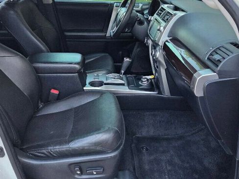 Used 2016 Toyota 4Runner Limited AWD/4WD image 21