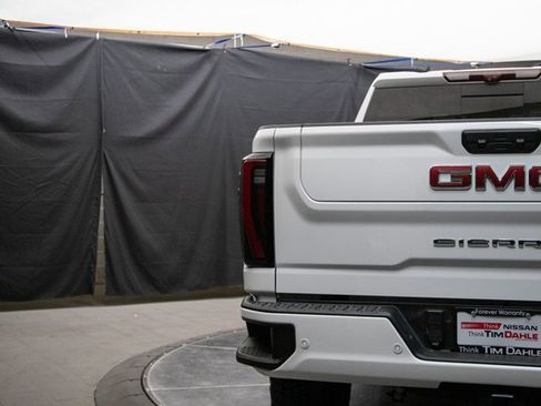 Used 2024 GMC Sierra 3500 AT4 w/ AT4 Premium Plus Package image 12
