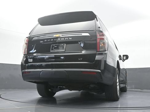 Used 2024 Chevrolet Suburban LT RWD image 62