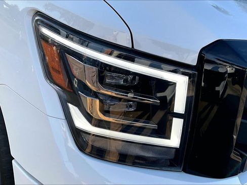 Certified 2023 Nissan Titan SV w/ SV Convenience Package RWD image 28