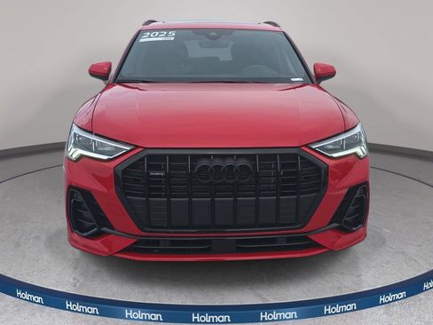 Certified 2025 Audi Q3 2.0T Premium w/ Convenience Package AWD/4WD image 2