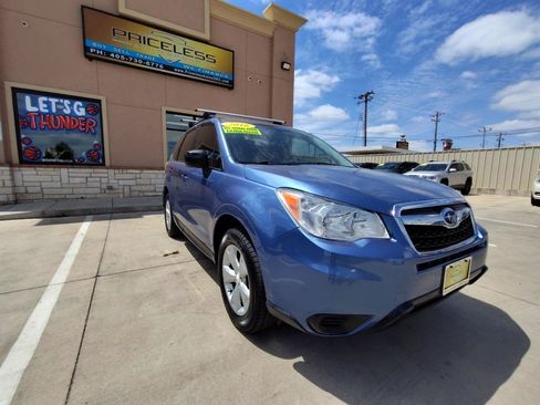 Used 2016 Subaru Forester 2.5i w/ Alloy Wheel Package AWD/4WD image 2