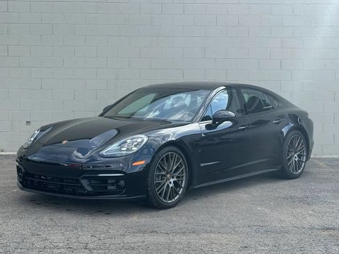 Used 2023 Porsche Panamera 4 Platinum Edition AWD/4WD image 2