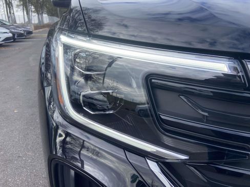 New 2026 Volkswagen Atlas Cross Sport SE image 4