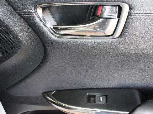 Used 2017 Toyota Avalon XLE image 53