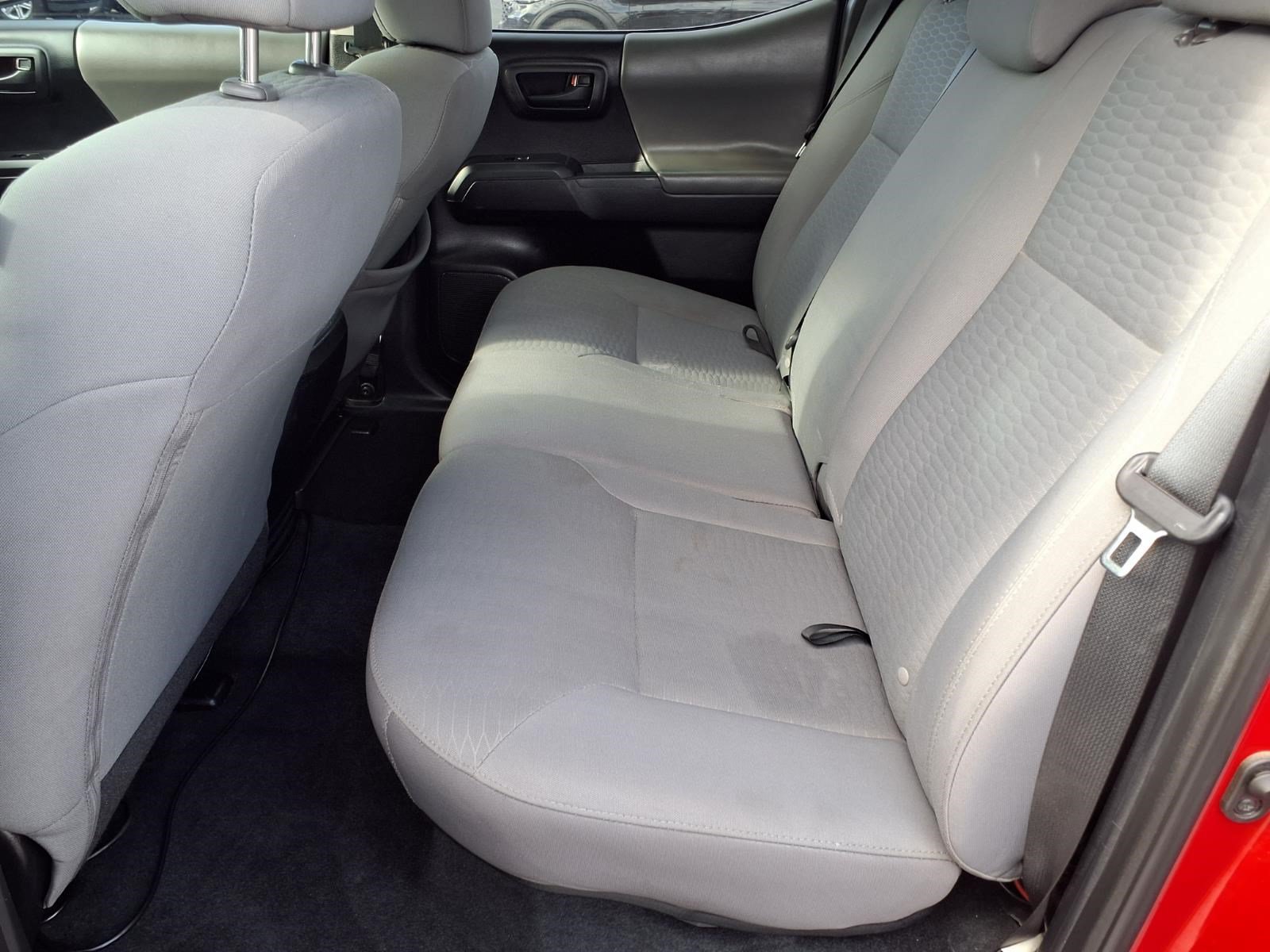 Used 2019 Toyota Tacoma SR w/ SR Convenience Package AWD/4WD image 10