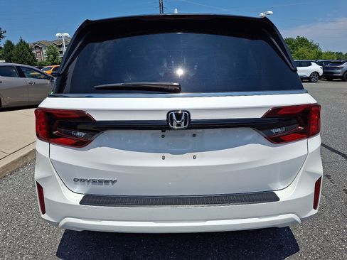 Used 2025 Honda Odyssey EX-L image 5