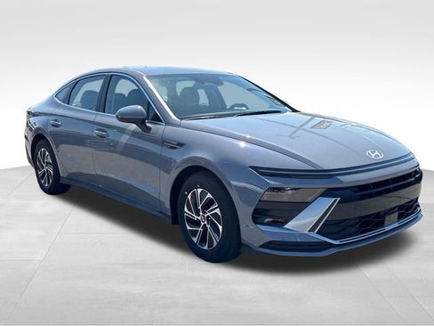 New 2026 Hyundai Sonata Blue FWD image 7