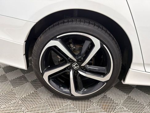 Used 2022 Honda Accord Sport image 17