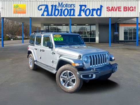 Used 2018 Jeep Wrangler Unlimited Sahara image 1