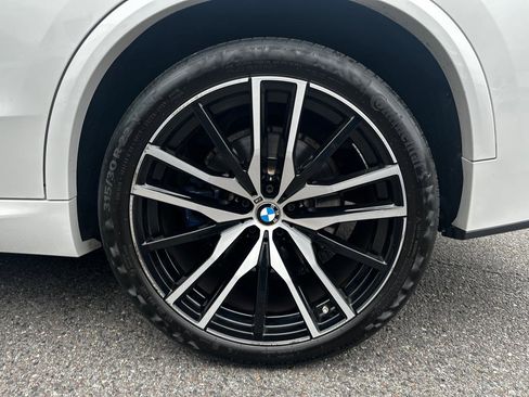 Used 2021 BMW X5 M50i w/ Executive Package AWD/4WD image 36