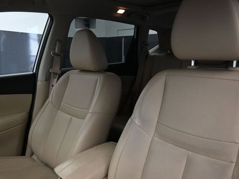 Used 2017 Nissan Rogue SL w/ SL Premium Package image 28