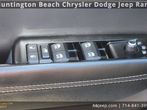 Used 2022 Jeep Wagoneer Series III image 14