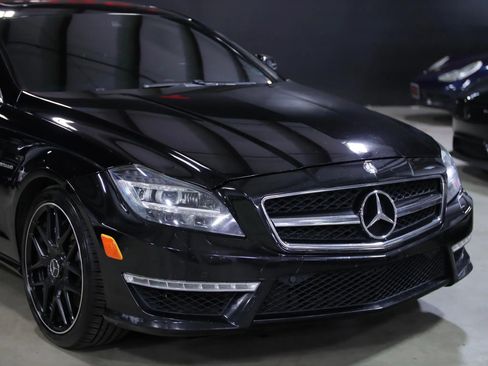 Used 2012 Mercedes-Benz CLS 63 AMG image 2