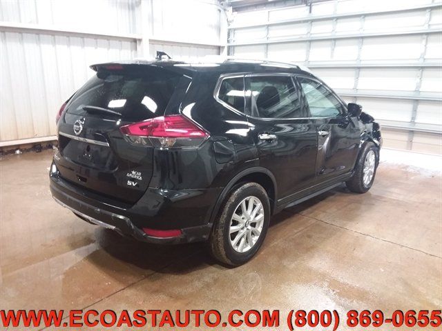 Used 2017 Nissan Rogue SV FWD image 2