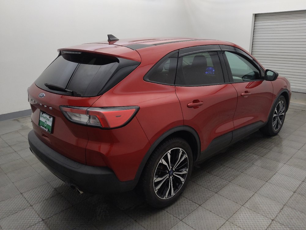 Used 2021 Ford Escape SE w/ SE Sport Appearance Package FWD image 9