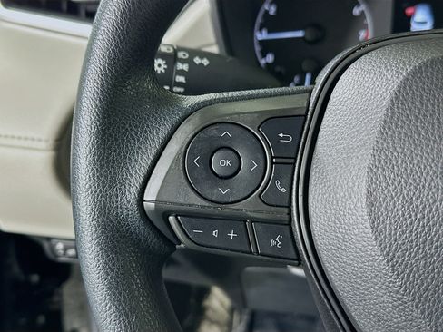 Used 2023 Toyota Corolla Cross L image 16