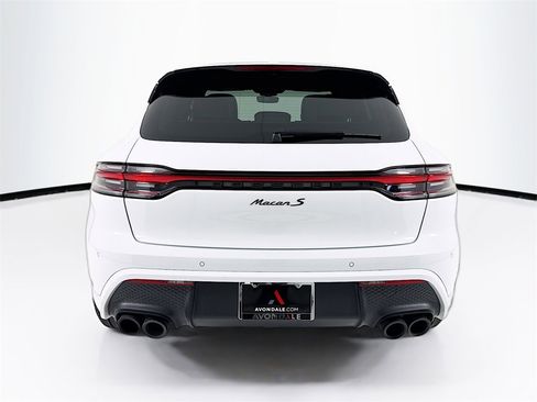 Used 2022 Porsche Macan S image 10