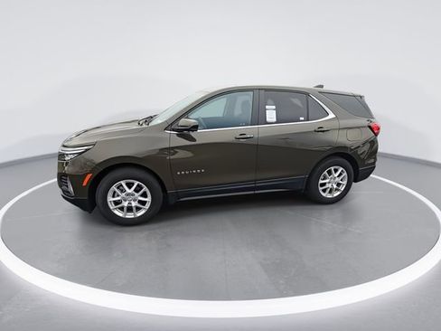 Used 2023 Chevrolet Equinox LT image 4